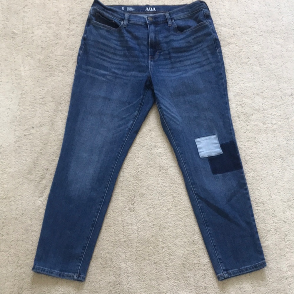 Patch detailed skinny jeans